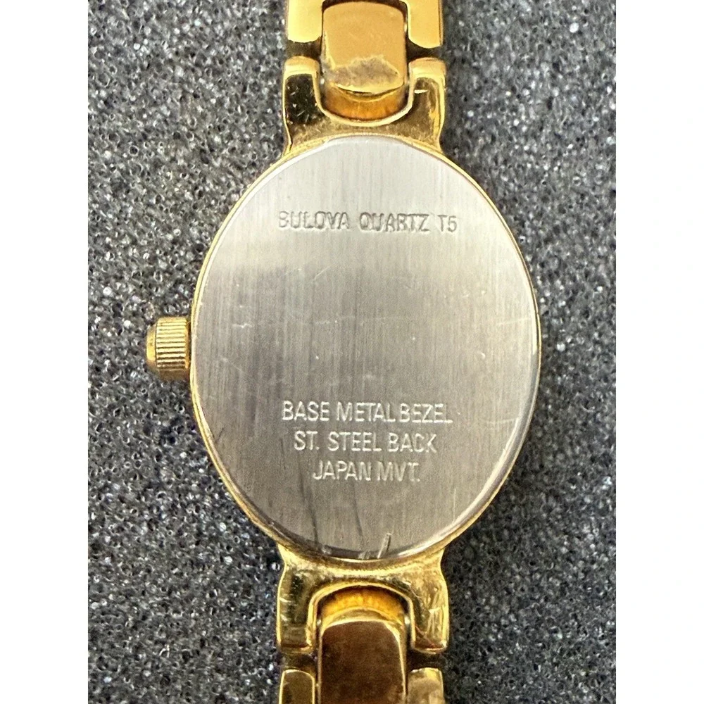 Vintage‎ Caravelle by Bulova Oval Watch 90s Dress Watch 15 Quartz Not Tested